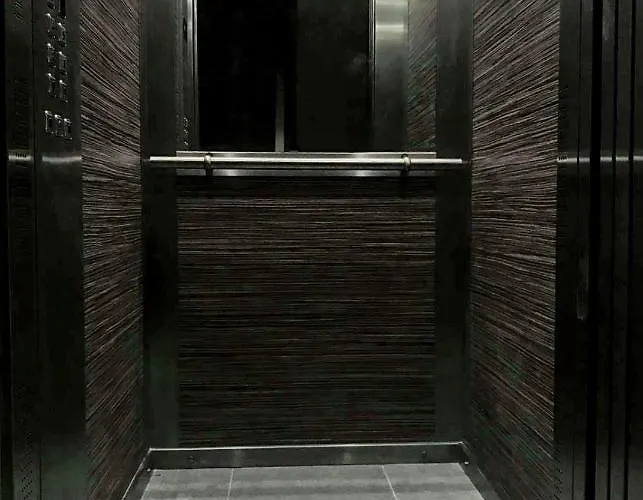 F11 1, Private Double With Private Bathroom In Shared Flat 홈스테이 *