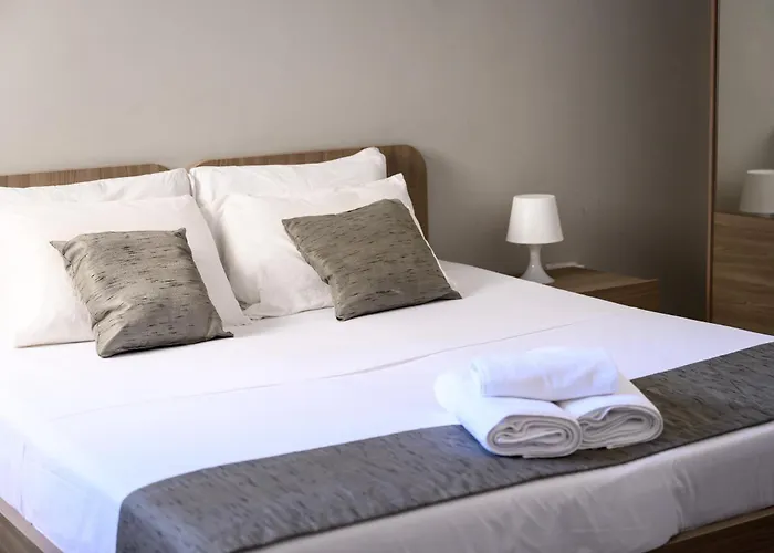 홈스테이 F11 1, Private Double With Private Bathroom In Shared Flat