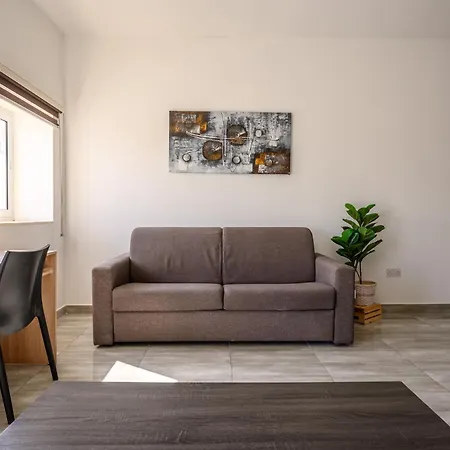 F11 1, Private Double With Private Bathroom In Shared Flat